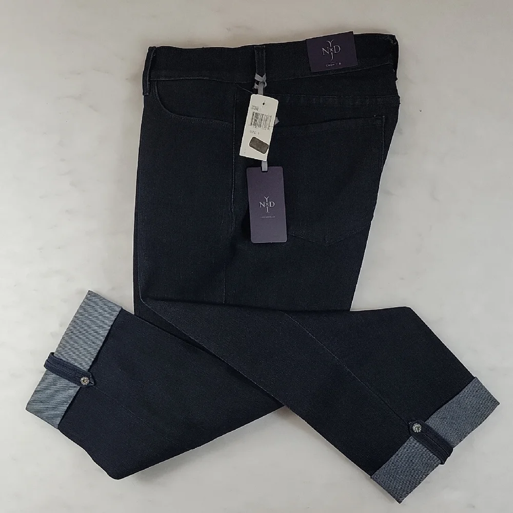 NWT NYDJ Dark Wash Cuffed Jeans - Dark Indigo Size 8 - Picture 1 of 8